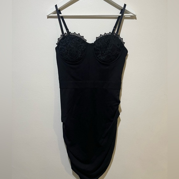 BEBE Asymmetrical Hem Black Lace Mini Dress removable straps Size Medium - Picture 3 of 11